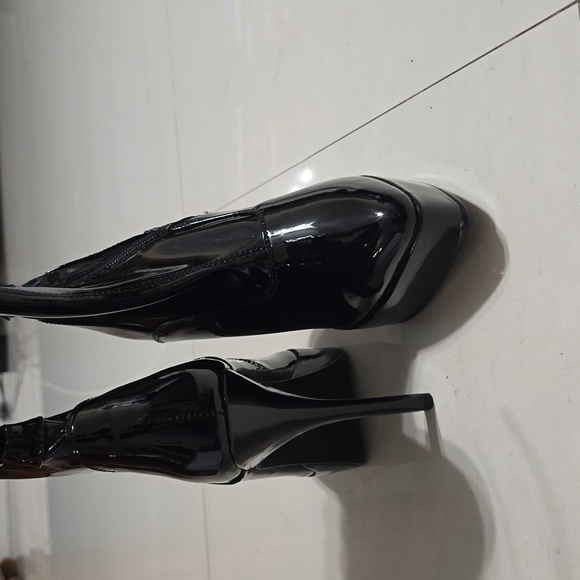 Thigh High Lace Up Boot - Picture 7 of 7